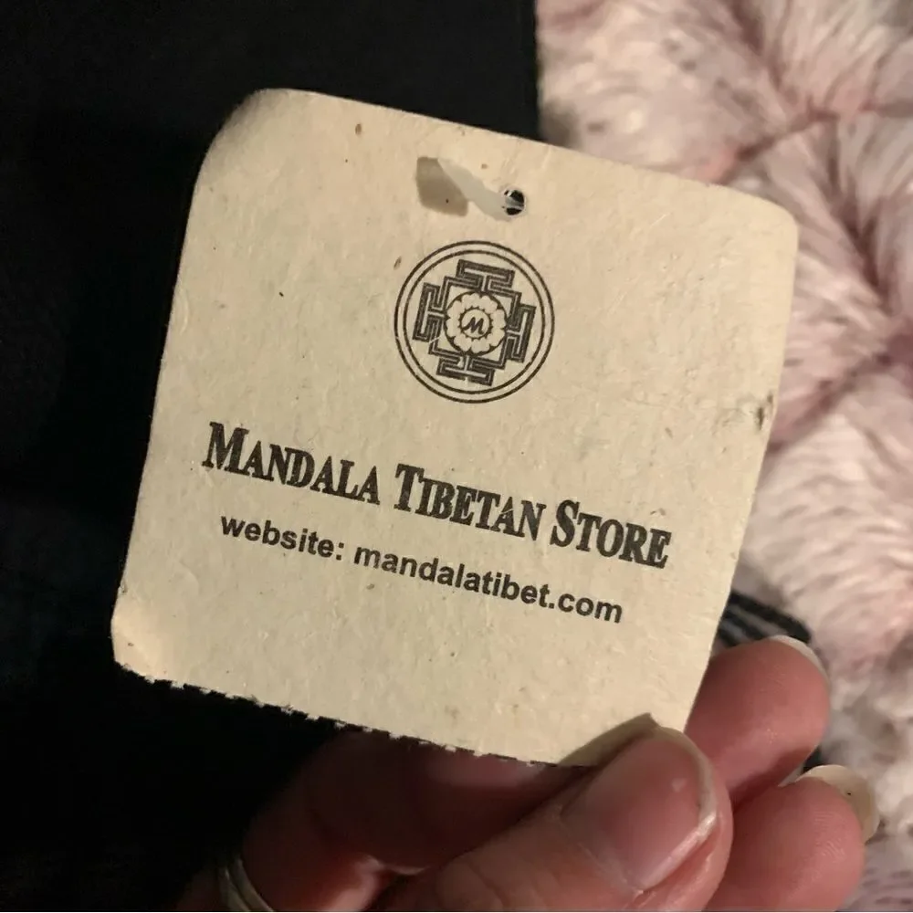 NWT Tibetan Wool Scarf
